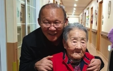 Chủ tịch VFF chia buồn nỗi đau đớn mất mẹ của HLV Park Hang-seo