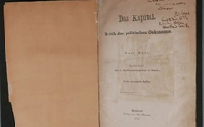 Trưng bày cuốn sách quý hiếm Karl Marx tặng Charles Darwin vào năm 1873