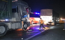 Tai nạn liên tiếp trên cao tốc TP.HCM - Trung Lương