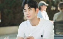 Kim Soo Hyun mặc áo trăm triệu đồng trong phim 'Nữ hoàng nước mắt'