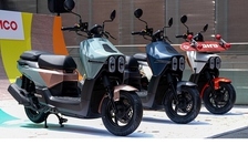 Xe tay ga Kymco Dollar thiết kế lạ, hai lựa chọn động cơ giá từ 2.800 USD