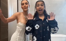 Con gái Kim Kardashian để lộ những bức ảnh chưa qua chỉnh sửa của mẹ