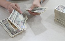 Giá USD hôm nay 14.4.2024: Đô tăng trong khi yen Nhật, euro lao dốc