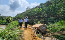 Lâm Đồng: Nổ mìn khai thác đá làm sập cầu, nát vườn cà phê