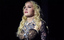 Madonna bị khán giả hâm mộ… kiện