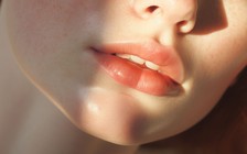 'Đôi môi hạt dẻ' đang là xu hướng làm đẹp ưa chuộng