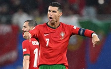 Nghịch lý: Cất Ronaldo lên ghế dự bị, Bồ Đào Nha sẽ… chơi hay hơn?