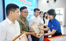 Phóng viên Báo Thanh Niên nhận giải B Giải báo chí Thành đoàn Đà Nẵng