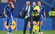 Truyền thông Ý tiết lộ khoảnh khắc đoạt tấm vé đi tiếp: HLV Spalletti đã hét lớn…