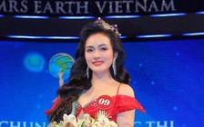 Vũ Thị Hoa đăng quang Mrs Earth Việt Nam 2024