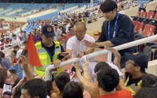 HLV Park Hang-seo gây sốt trong ngày đội tuyển Việt Nam thắng đầy cảm xúc