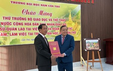 Trường ĐH Nam Cần Thơ trao học bổng hơn 4 tỉ đồng cho du học sinh Lào