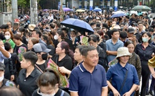 Hàng nghìn người xếp hàng chờ viếng Tổng Bí thư Nguyễn Phú Trọng