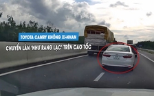 Ngán ngẩm xe Toyota Camry chuyển làn 'loạn xạ' trên cao tốc, không thèm xi-nhan