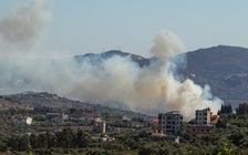 Israel tấn công 10 mục tiêu ở Li Băng, Hezbollah trả đũa dồn dập?