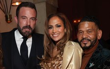 Jennifer Lopez từng 'cạch mặt' quản lý, nghỉ chơi với bạn thân vì Ben Affleck