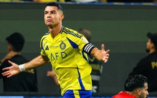 Al Nassr hòa thất vọng: Ronaldo lập công nhưng ăn mừng khiêu khích CĐV, bị tước bàn thắng