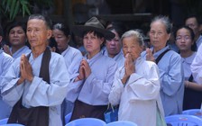 Cầu siêu nạn nhân tai nạn giao thông: Tưởng nhớ người mất, kêu gọi nâng cao ý thức an toàn