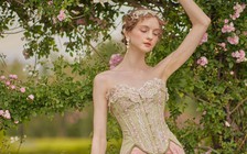 Đón đầu xu hướng thời trang mùa thu với áo corset