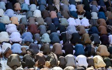 Taliban buộc công chức cầu nguyện tập trung 5 lần mỗi ngày, sẽ phạt người vi phạm