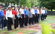 Chuẩn đô đốc Trần Ngọc Quyết: 'Thấm đượm sâu sắc tình cảm đất liền - đảo xa'