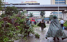 Hà Nội: Công an, quân đội thâu đêm khắc phục thiệt hại do bão Yagi