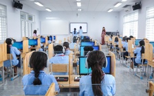 Đưa tiếng Anh thành ngôn ngữ thứ hai trong trường học: Những khó khăn phải vượt qua