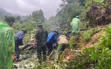 Tìm thấy 4 thi thể vụ xe khách rơi xuống suối ở Cao Bằng