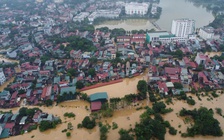 Các tỉnh miền núi phía bắc oằn mình trong mưa lũ, sạt lở đất