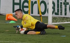 HLV Kim Sang-sik: 'Thủ môn Nguyễn Filip rất tốt, nhưng...'