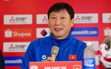HLV Kim Sang-sik: Việt Nam sẽ vượt 'núi lớn' Thái Lan để vô địch AFF Cup