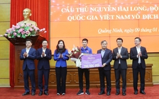 Nhà vô địch AFF Cup Hai Long được thưởng lớn khi trở về quê hương Quảng Ninh
