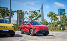 VinFast bán hơn 100.000 ô tô điện sau 9 tháng, Limo Green vượt Mitsubishi Xpander