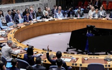 Trung Quốc phản đối Mỹ triển khai lực lượng, tấn công tàu gần Venezuela