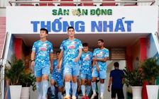 Đội tuyển Việt Nam và ông Kim tặng quà đặc biệt đến người hâm mộ TP.HCM