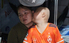 Con muốn sống: Người mẹ nghèo cầu cứu, 'sẽ bán nhà để cứu con ung thư'