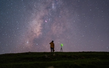 Hành tinh lớn nhất hệ mặt trời 'ở cạnh' mặt trăng: Cảnh đẹp nhất rạng sáng mai