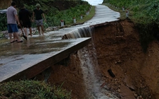 Quảng Ninh: Mưa lớn gây sạt lở, nhiều tuyến giao thông chia cắt