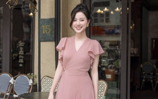 Đầm tay cánh tiên mềm mại giúp nàng thêm duyên dáng