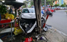 Đà Nẵng: Ô tô lao lên vỉa hè, tông vào nhiều xe máy và người đi đường