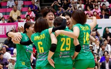 Thanh Thúy cùng CLB Gunma Green Wings 'lực bất tòng tâm' ở giải bóng chuyền Nhật Bản