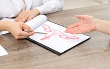 Dấu hiệu nào để nhận biết suy buồng trứng sớm?