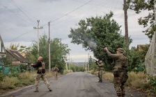 Chiến sự Ukraine ngày 1.333: Ukraine tấn công 12 vùng của Nga trong đêm