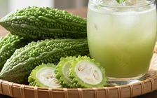 Uống nước ép khổ qua hằng ngày có thật sự giúp hạ đường huyết?