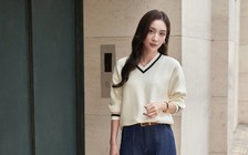 Từ văn phòng đến tiệc tối, quần jeans xanh đen vẫn cuốn hút
