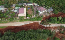 Sụt lún nghiêm trọng gần thủy điện Ia Ly, 6 hộ dân trong vùng nguy hiểm