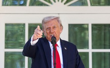 Ông Trump nói Bộ Tư pháp Mỹ nợ tiền, đòi được sẽ quyên góp từ thiện