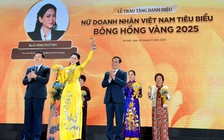 CEO Lê Hồng Thủy Tiên được vinh danh top 10 'Bông hồng vàng Việt Nam 2025'