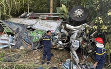 Xe tải mất lái trên QL14C, hai người tử vong