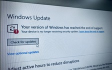 Microsoft cảnh báo nguy cơ tin tặc tấn công Windows 10